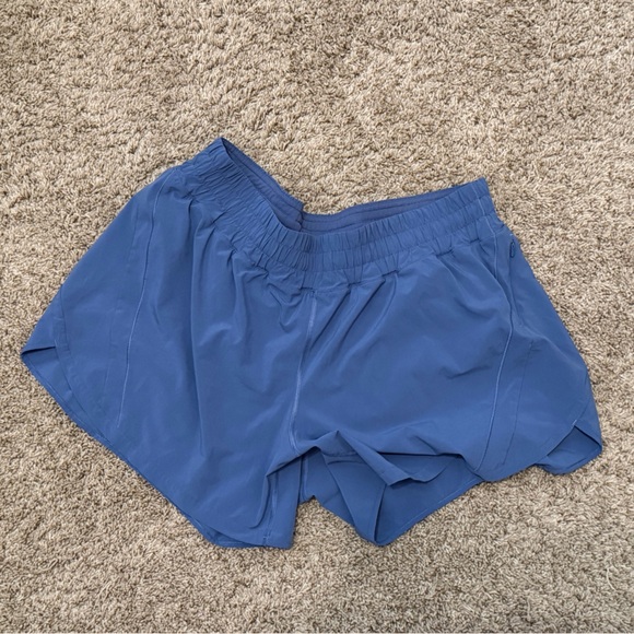 lululemon athletica Pants - Track That Mid-Rise Lined Short, size 16